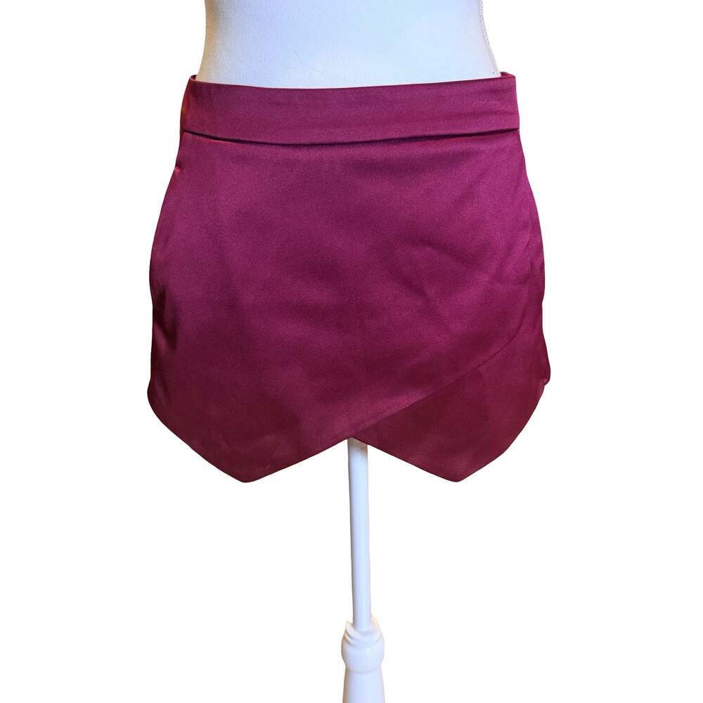 Express Size 4 Wine Red Mini Skort with Asymmetrical Wrap Detail and Back Zip